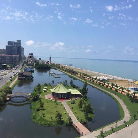 Apartment At The Seaside Batumi Exterior photo