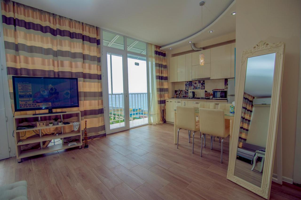 Apartment At The Seaside Batumi Exterior photo